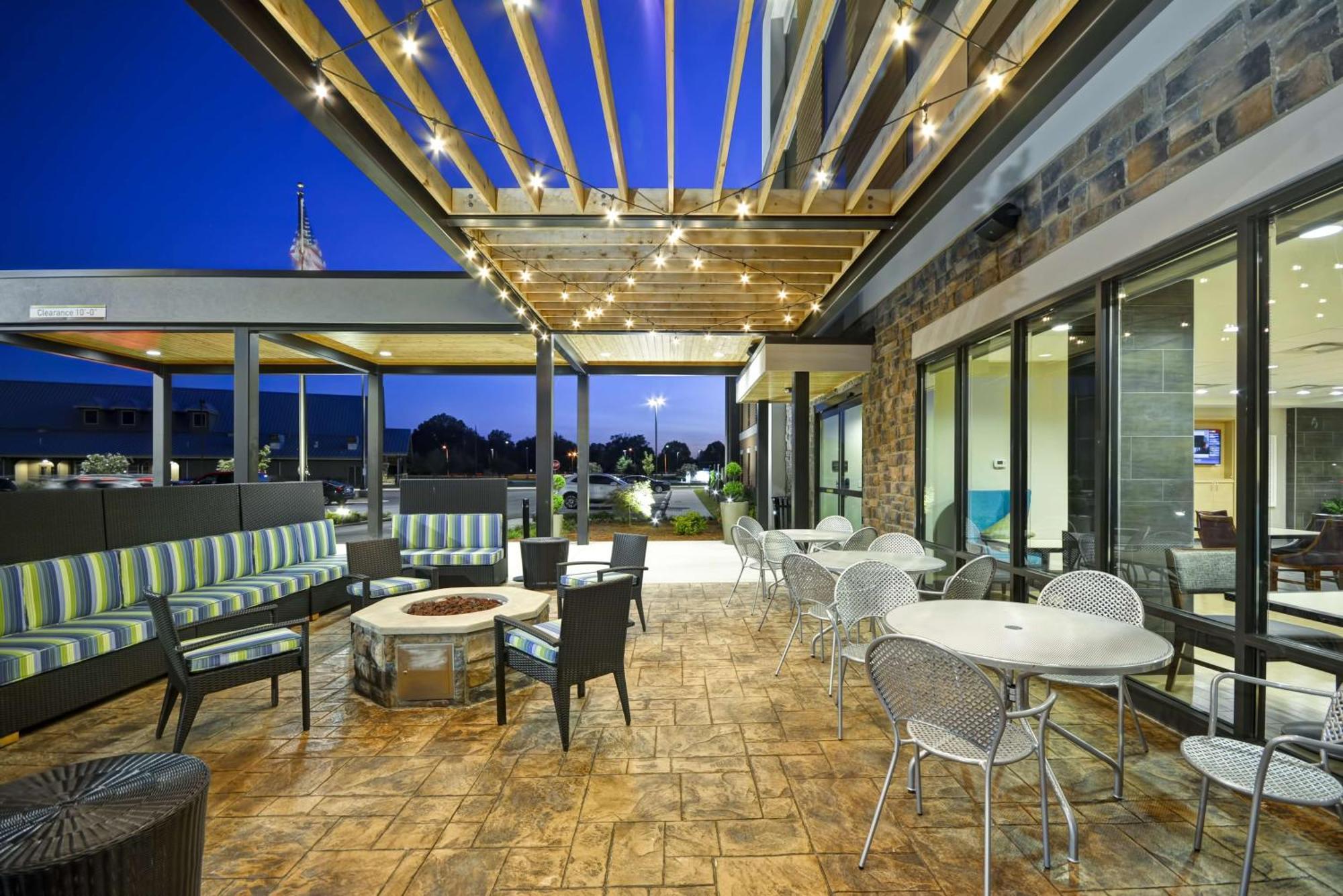 Home2 By Hilton Ingalls Harbor 3*